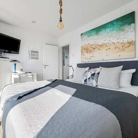 Feriehus Sea Breeze: Meerblick, Sauna, Dachterrasse, Bootsanleger