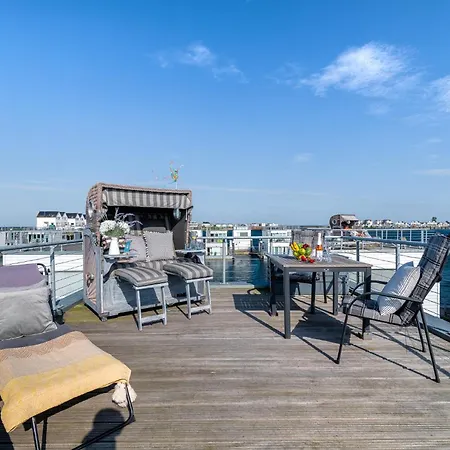 Sea Breeze: Meerblick, Sauna, Dachterrasse, Bootsanleger Hébergement de vacances Olpenitz