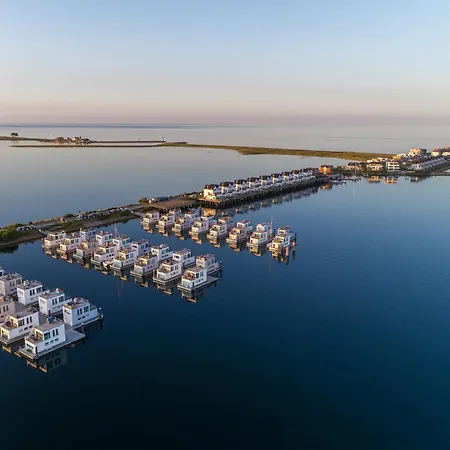 Sea Breeze: Meerblick, Sauna, Dachterrasse, Bootsanleger Hébergement de vacances