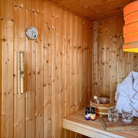 Sea Breeze: Meerblick, Sauna, Dachterrasse, Bootsanleger *