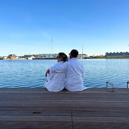 Sea Breeze: Meerblick, Sauna, Dachterrasse, Bootsanleger * Olpenitz