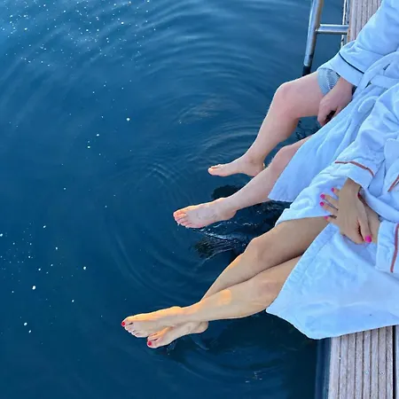 Sea Breeze: Meerblick, Sauna, Dachterrasse, Bootsanleger Casa de Férias Olpenitz